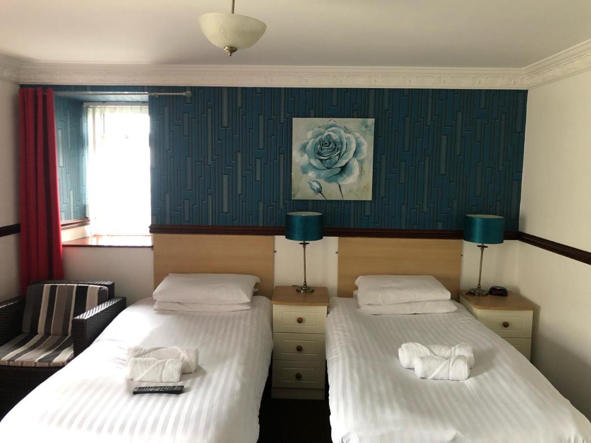 Boathouse Hotel Holyhead Eksteriør billede